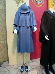Beauxbatons-school-uniform-costume-profile