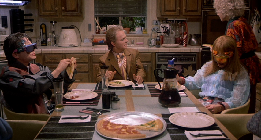 2015_McFly_pizza_scene.png