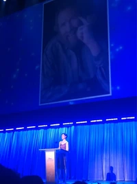 D23-LisaHenson-JimHensonDisneyLegends-(2011-08-19)