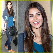 Victoria-justice-landing