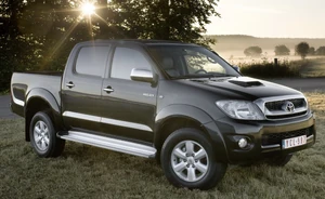 Toyota-HiLux-2009-00