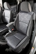 2011scionxb029