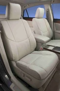 2011avalon057