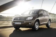 2009-Toyota-RAV4-2