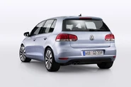 2009-Volkswagen-Golf-3