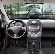 2011-Toyota-Aygo-1