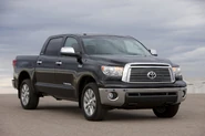 2010-Toyota-Tundra-Sequoia-18