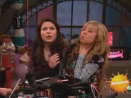 CarlySamoverreact
