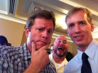 Ibbott photobomb
