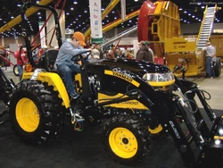 Cub Cadet Yanmar Sx3200 MFWD - 2010