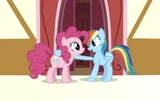 CREW Rainbow Dash rubber hand evolutionofascene5