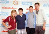 Icarlycastwwdop2011