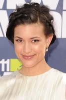 Julia+Jones+2011+MTV+Movie+Awards+Arrivals+TjYx8C3J -fl