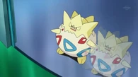 EP611 Togepi usando sustituto