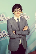 Tumblr ltpiu6Bq5N1qguonno1 500