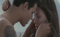-Bella-and-Jacob-HOT-Kiss-jacob-and-bella-17868471-1680-1048.jpg