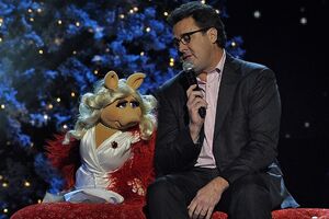 Vince-Gill-Miss-Piggy