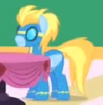 Male Wonderblot dining at Gala.png