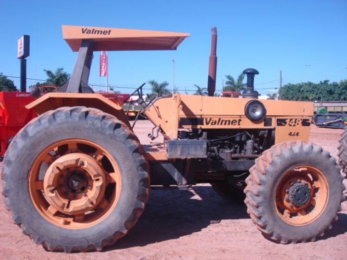 Valmet_148_MFWD_-_1998.jpg