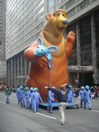 Beartutterballoon-Philly