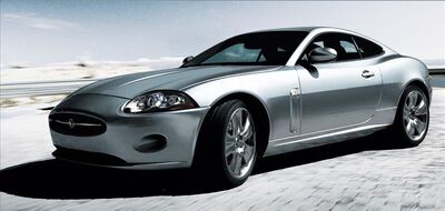 800px-2007JaguarXK8
