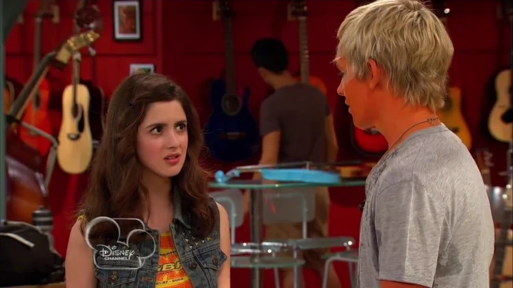Auslly sad HD 1.jpg