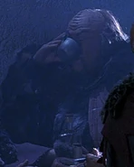 Klingon guard eating 2
