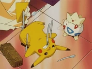EP235 Pikachu y Togepi
