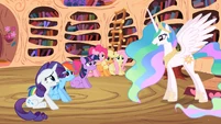 Main ponies unhappy in front of Celestia S2E3