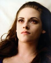 Twilight-saga-breaking-dawn-part-2-bella-vampire
