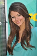 Victoria Justice 2009-Teen-Choice-Awards Vettri.Net-03
