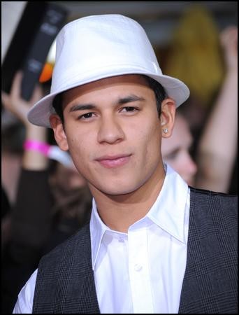 Bronson Pelletier on Image   Bronson Pelletier Jared Reference Jpg   Twilight Saga Wiki