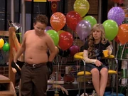 607px-Sibby Sam watches Gibby iMSG