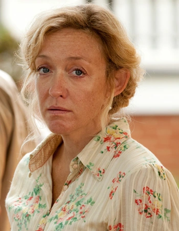 images2.wikia.nocookie.net/__cb20120313190029/walkingdead/images/7/78/Patricia_TV_Series_001.png