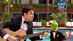 AcademyAwards-PreShow-DarrenCriss-TheRainbowConnection-(2012-02-26)