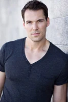 Daniel-cudmore-hottie 400x600