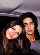 Tumblr m01gi57GOz1qzv945o1 250