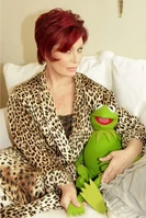 TheTalk-SharonOsbourne&KermitPhoto-(2012-03-21)