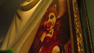TheMuppets-(2011)-PeterSavieriPiggyPainting