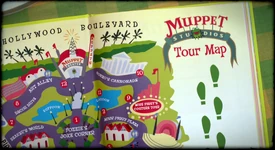 TheMuppets-(2011)-MuppetStudiosOfficialGuide02