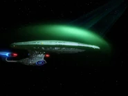 Traktorstrahl der Borg gegen Schilde der Enterprise