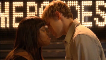 Samcedes-kiss-sam-evans-28568515-550-310-1-