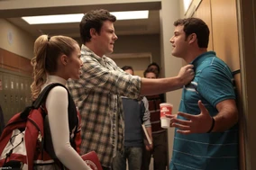 1x08-Mashup-Promo-Photos-glee-8505064-1950-1300
