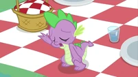 Spike out of breath S2E25