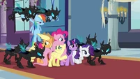 Main 6 captured by Changelings S02E26