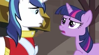 Twilight needs to talk with brother S2E25