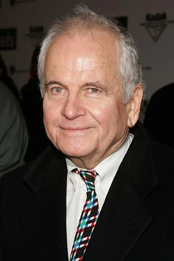 Ian Holm