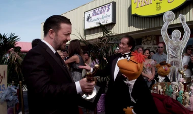 TheMuppets-DeletedScene-RickyGervais
