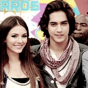 Tumblr m1r5mmhzHw1qh08ryo3 400
