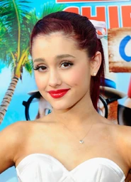 ARIANA-GRANDE-at-the-Alvin-and-the-Chipmunks-Chipwrecked-DVD-Release-in-Los-Angeles-13